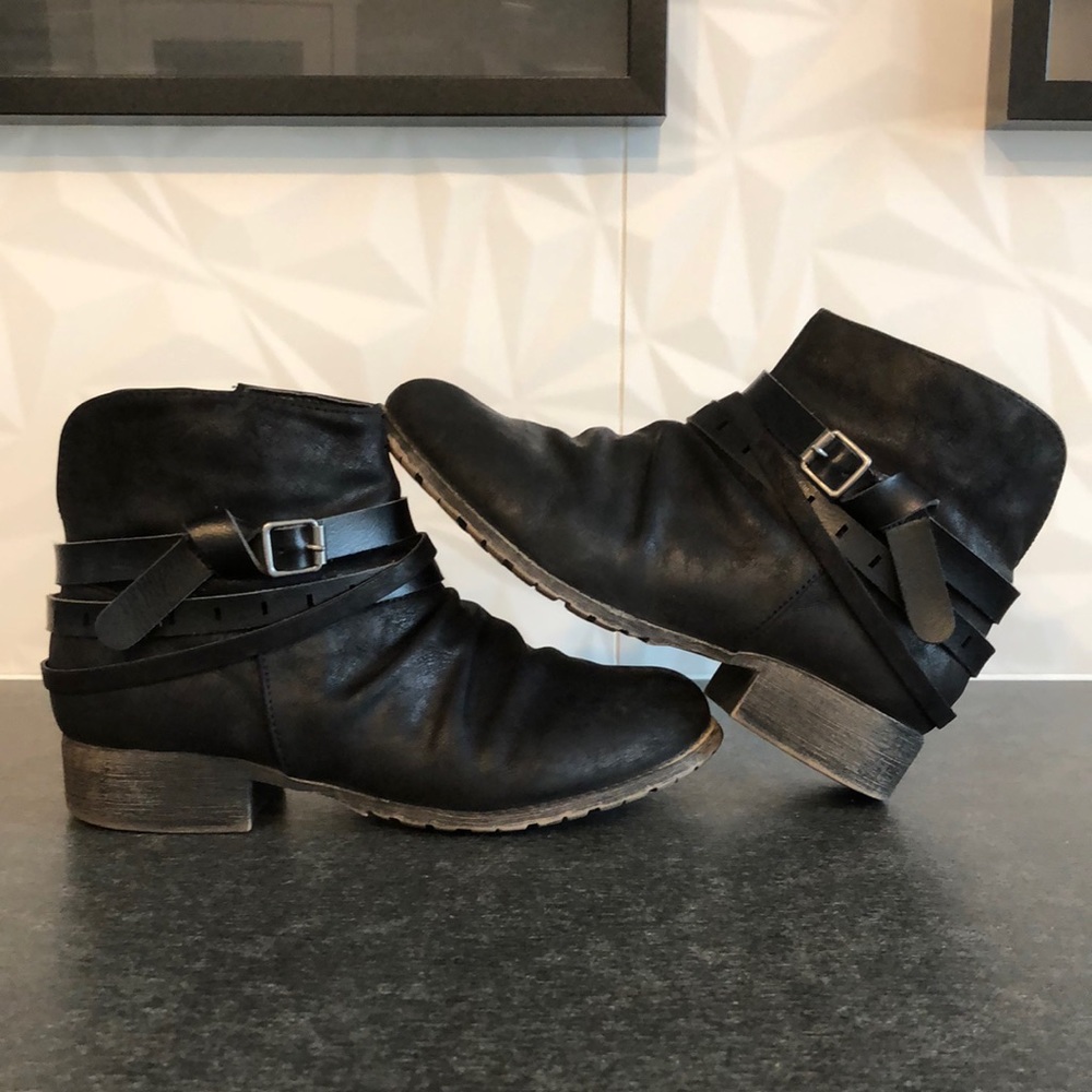 Ankle boots